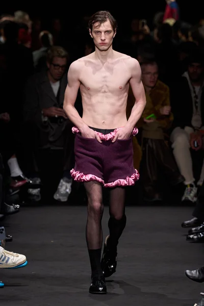 Look 26